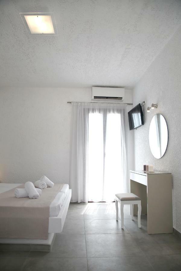 Blue Ocean Apartments Makry Gialos  Exterior photo